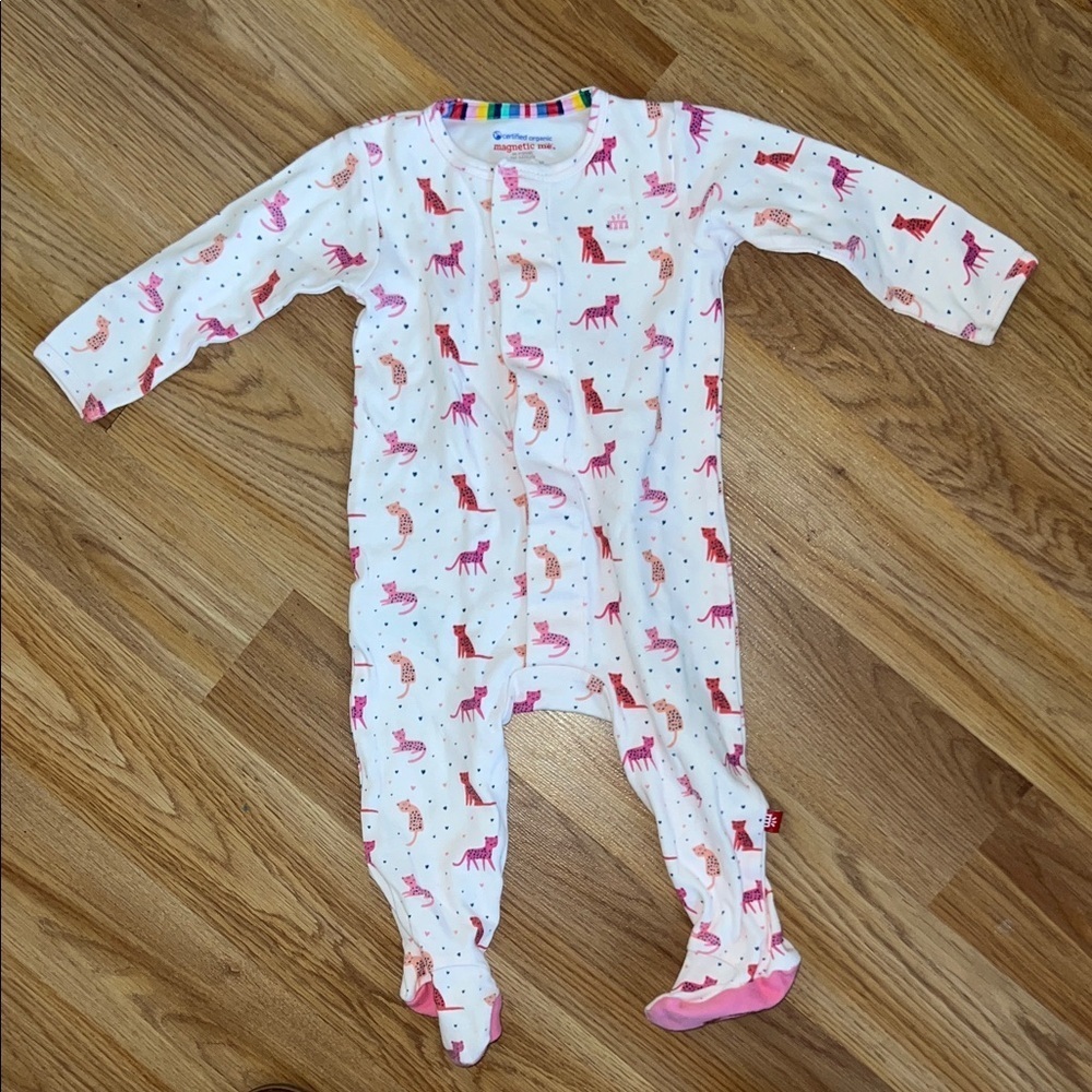 Pink and White Giraffe Print Kids One Piece-magnetic me